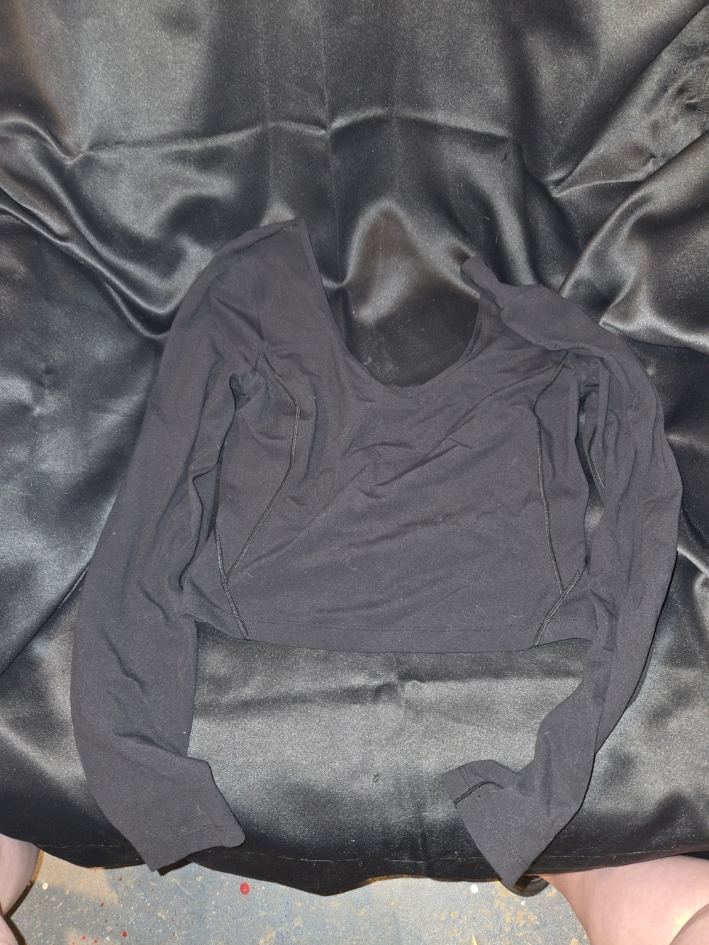 lululemon athletica Black Long-Sleeve Scoop Neck Crop Top